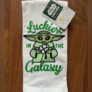 St Patricks Star Wars Mandalorian YODA 2 Pk Kitchen Towels Luckiest in‎ Galaxy